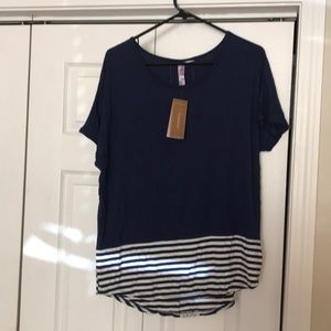 Francesca’s shirt blue and white brand new